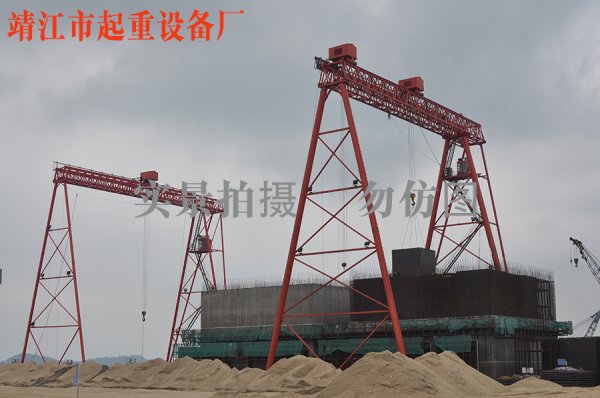 門式起重機(jī)在惡劣天氣條件下如何工作？