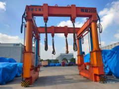浙江運(yùn)達(dá)風(fēng)電客戶(hù)為何需要采購(gòu)200噸液壓龍門(mén)吊？