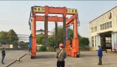 軌道式與移動(dòng)式液壓龍門吊有何不同之處？