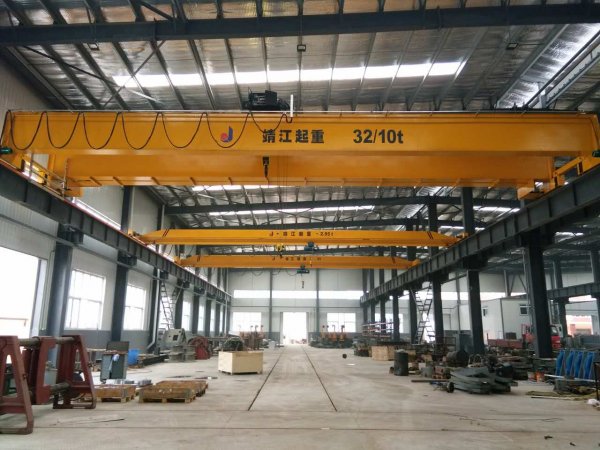 購(gòu)買(mǎi)行車(chē)，我是選單梁還是雙梁起重機(jī)好呢？