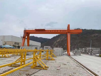 雙梁龍門吊的重要計(jì)算主要包括哪幾個(gè)方面？