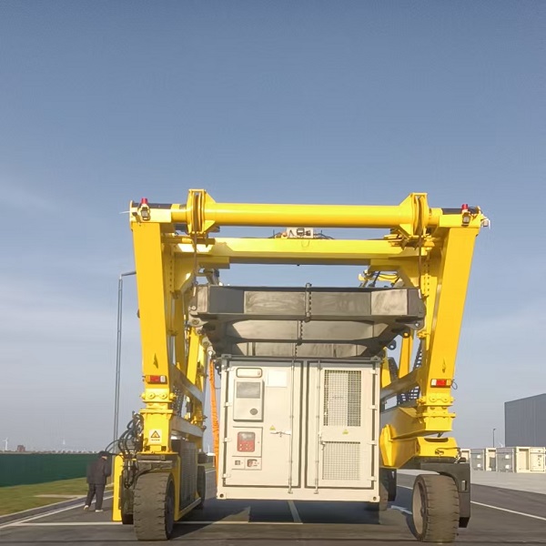 如何選購到合適的跨運車？