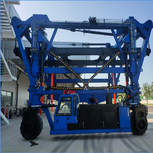 跨運車如何實現(xiàn)長久時間作業(yè)？
